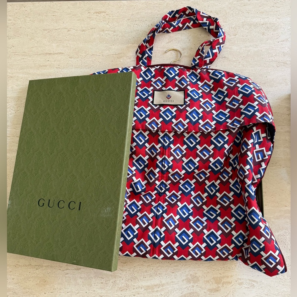 NWT GUCCI  G Geometric Travel Linen Garment Bag Minaudière  Unisex 27”x43” - Picture 2 of 16